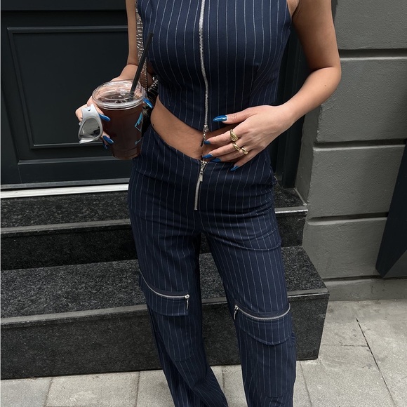 Small 💫 Brand new 💫 Navy Blue Zipper detail Pants SET - Picture 2 of 3